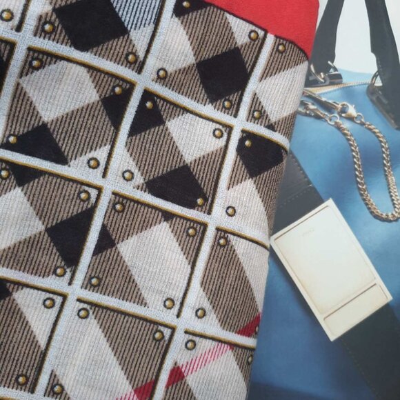 Plaids Pattern Design Scarf Fashion Square Shawl Women Casual Formal Wrap Gift - Picture 4 of 4